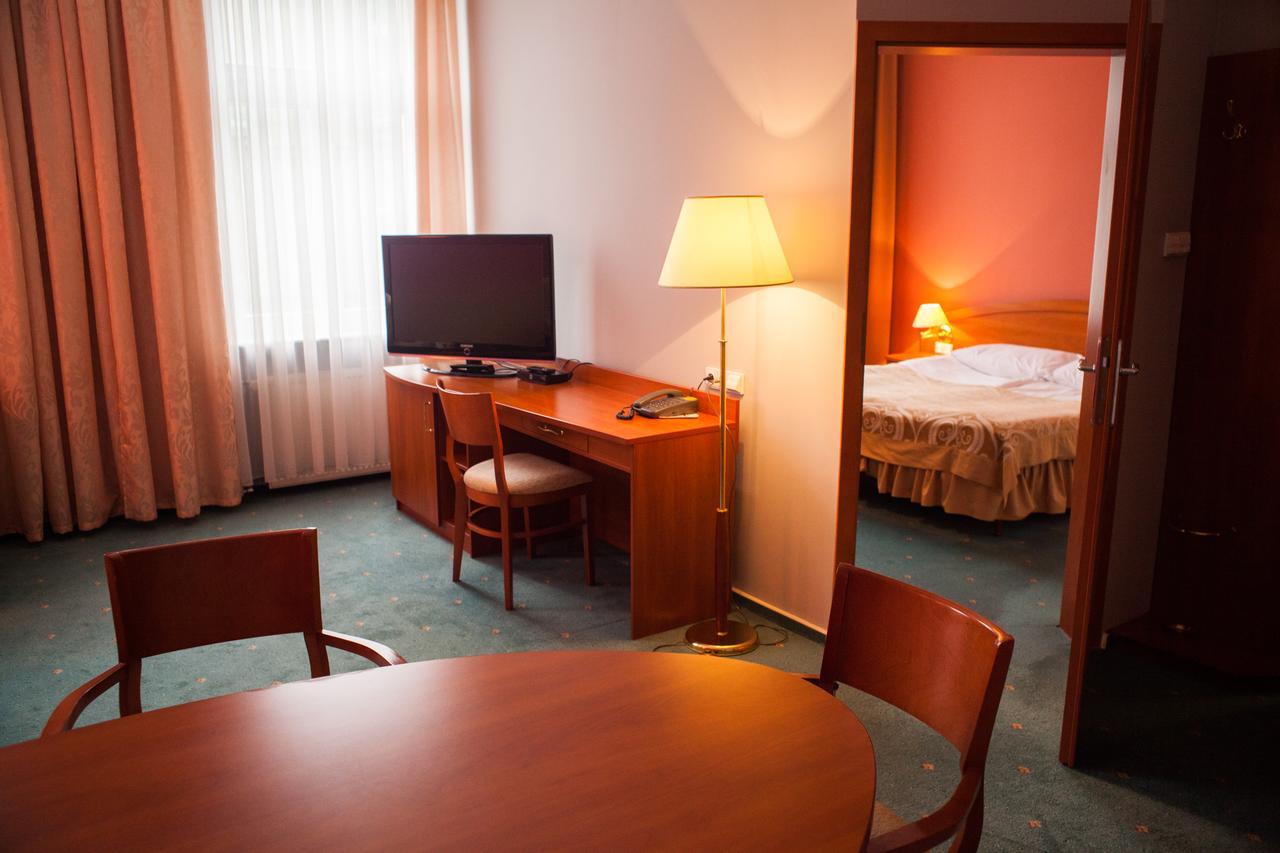 Hostel Ratuszowy บิดกอชซ์ ภายนอก รูปภาพ