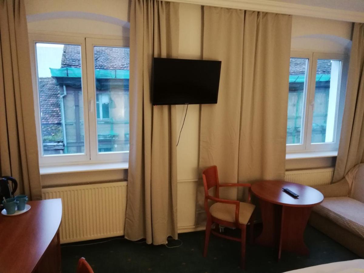 Hostel Ratuszowy บิดกอชซ์ ภายนอก รูปภาพ